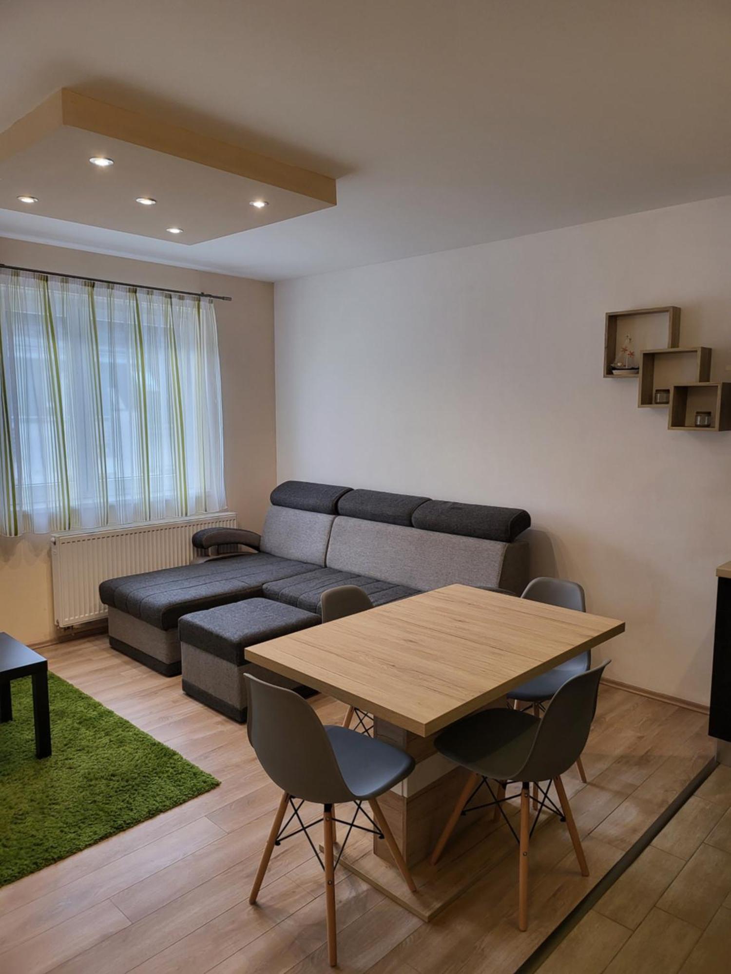 Triangol Apartman: Fuerdo, Belvaros, Egyetem ジュール エクステリア 写真