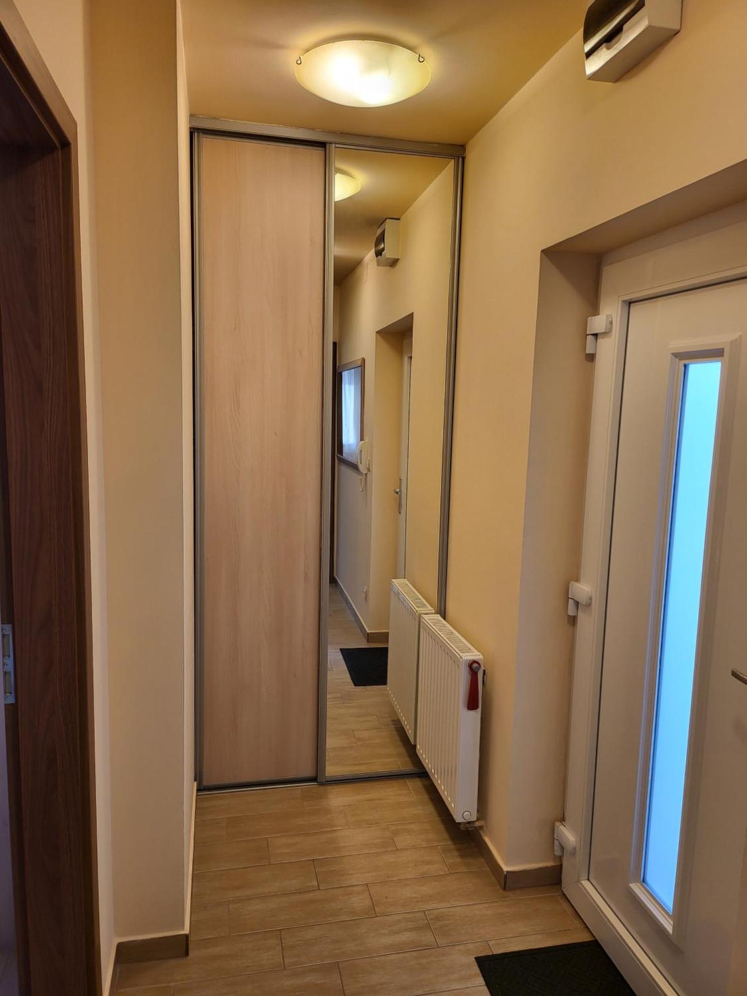 Triangol Apartman: Fuerdo, Belvaros, Egyetem ジュール エクステリア 写真